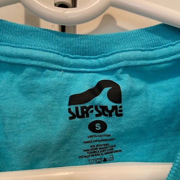 clearwater beach shirt NEVER WORN - Picture 2 of 3